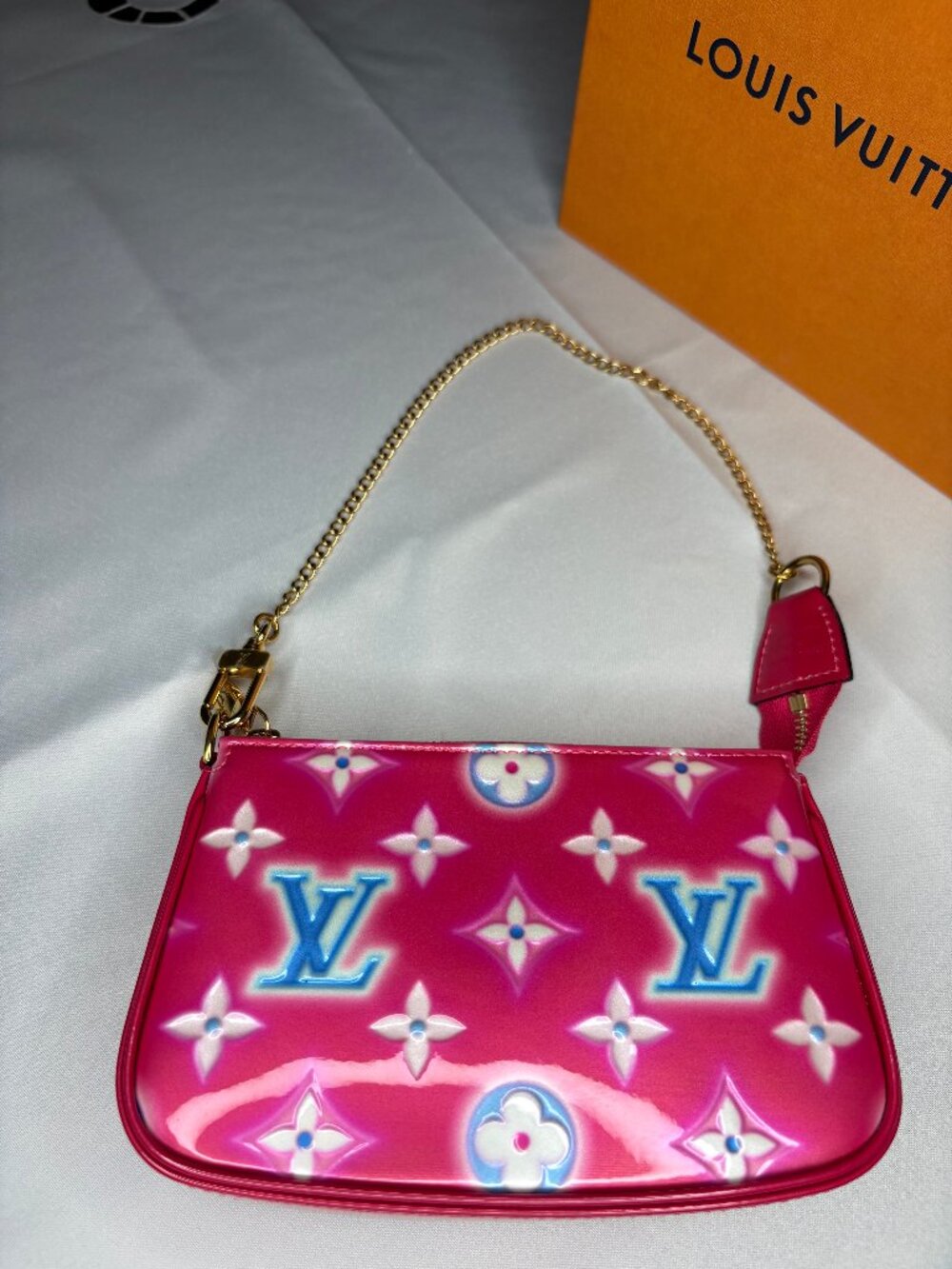 Louis Vuitton Fushia Neon Mongram Valentines Day Mini Accessories Pochette